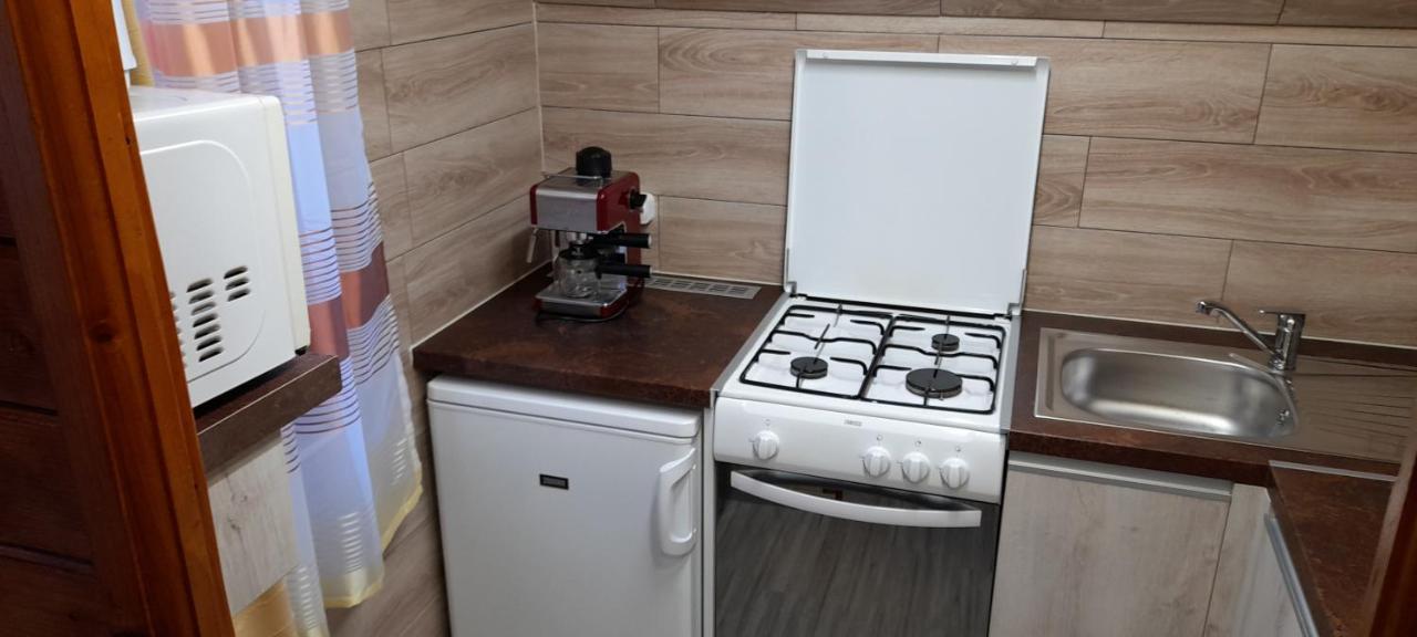 Keri Apartman Mosonmagyaróvár Dış mekan fotoğraf
