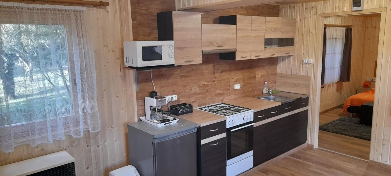 Keri Apartman Mosonmagyaróvár Dış mekan fotoğraf