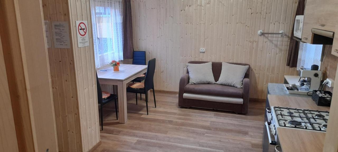 Keri Apartman Mosonmagyaróvár Dış mekan fotoğraf