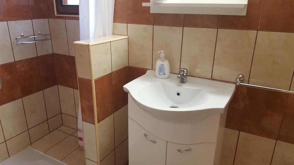 Keri Apartman Mosonmagyaróvár Dış mekan fotoğraf