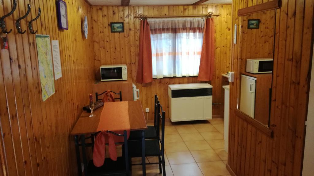 Keri Apartman Mosonmagyaróvár Dış mekan fotoğraf