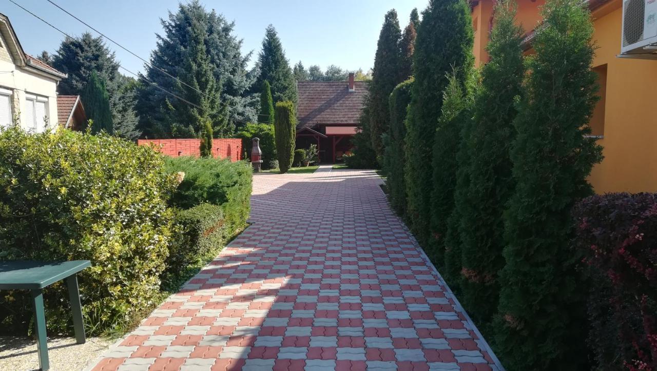 Keri Apartman Mosonmagyaróvár Dış mekan fotoğraf